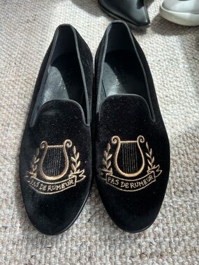 Gucci Men’s Black Velvet Embroidered Loafers with Gold Crest 6